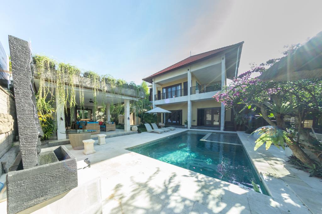 Villa Simone อูงาซัน ภายนอก รูปภาพ